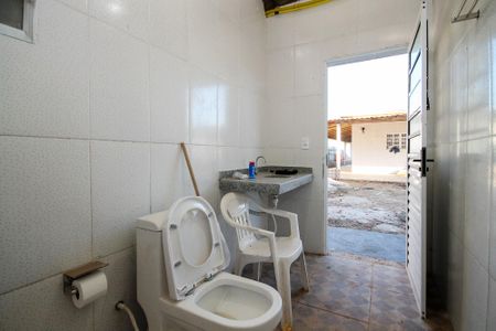 Casa para alugar com 250m², 5 quartos e 2 vagas Casa para alugar com 250m², 5 quartos e 2 vagasBanheiro Externo