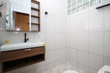 Casa para alugar com 250m², 5 quartos e 2 vagas Casa para alugar com 250m², 5 quartos e 2 vagasBanheiro Suíte 3