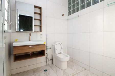 Casa para alugar com 250m², 5 quartos e 2 vagas Casa para alugar com 250m², 5 quartos e 2 vagasBanheiro Suíte 1