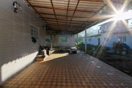 Casa para alugar com 250m², 5 quartos e 2 vagas Casa para alugar com 250m², 5 quartos e 2 vagasVaranda