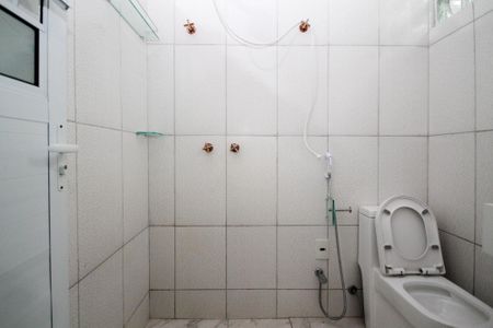 Casa para alugar com 250m², 5 quartos e 2 vagas Casa para alugar com 250m², 5 quartos e 2 vagasBanheiro Suíte 2
