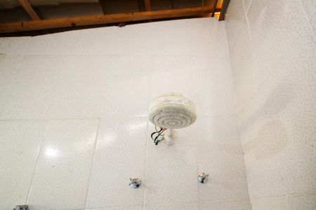 Casa para alugar com 250m², 5 quartos e 2 vagas Casa para alugar com 250m², 5 quartos e 2 vagasBanheiro Externo
