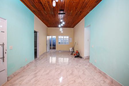 Casa para alugar com 250m², 5 quartos e 2 vagas Casa para alugar com 250m², 5 quartos e 2 vagasSala