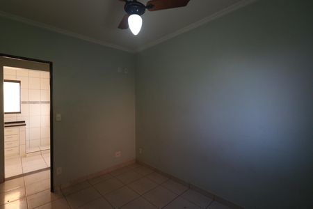 Quarto 1 de apartamento para alugar com 2 quartos, 45m² em Ipiranga, Ribeirão Preto