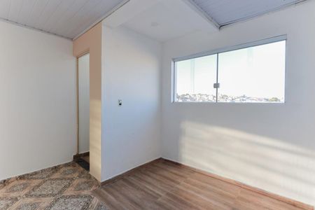 Casa para alugar com 35m², 1 quarto e sem vaga Casa para alugar com 35m², 1 quarto e sem vagaSuíte