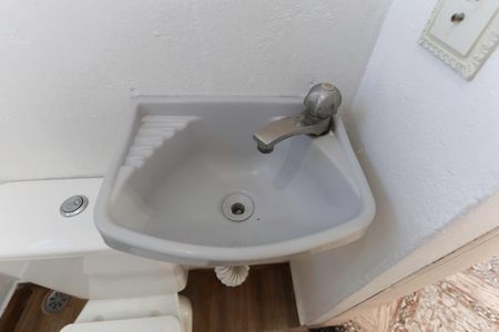 Banheiro da suíte de casa para alugar com 1 quarto, 35m² em Lauzane Paulista, São Paulo