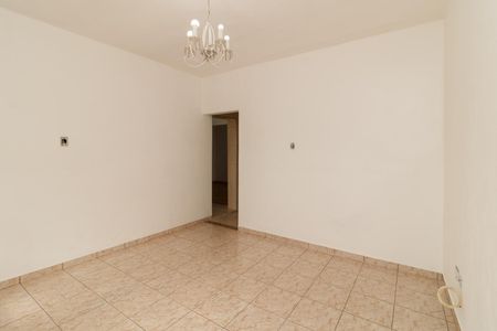 Casa para alugar com 130m², 2 quartos e sem vaga Casa para alugar com 130m², 2 quartos e sem vagaSala