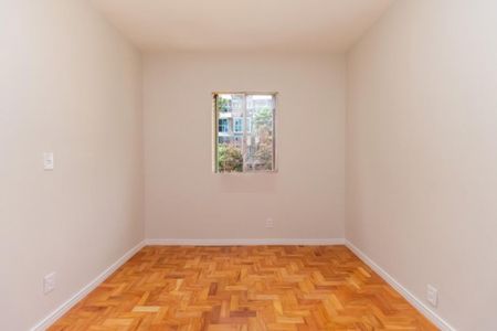 Apartamento à venda com 76m², 2 quartos e sem vaga