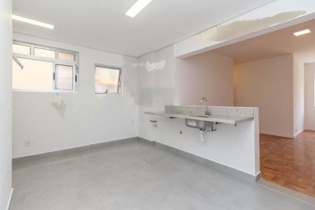 Apartamento à venda com 76m², 2 quartos e sem vaga