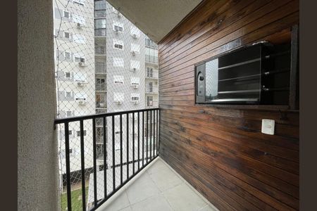 Apartamento para alugar com 58m², 2 quartos e 1 vaga