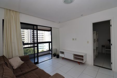 Sala de apartamento para alugar com 1 quarto, 50m² em Jardim Armação, Salvador
