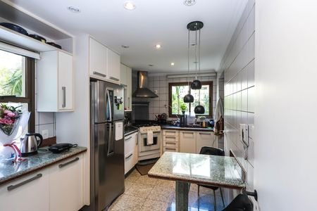 Apartamento à venda com 110m², 3 quartos e 2 vagasCozinha