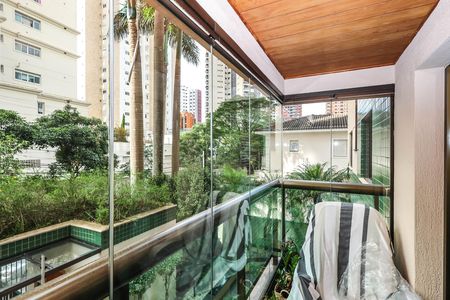 Apartamento à venda com 110m², 3 quartos e 2 vagasVaranda