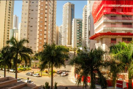 Sacada de apartamento à venda com 2 quartos, 70m² em Jardim Goiás, Goiânia