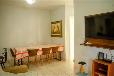 Apartamento à venda com 2 quartos, 70m² em Jardim Goiás, Goiânia