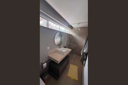 Casa de Condomínio para alugar com 4 quartos, 435m² em Morada da Colina, Uberlândia