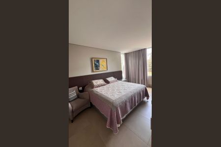 Casa de condomínio para alugar com 435m², 4 quartos e 4 vagas