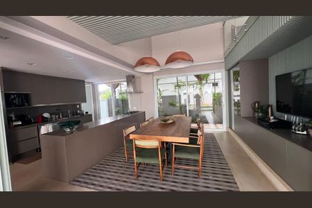 Cozinha de casa de condomínio para alugar com 4 quartos, 435m² em Morada da Colina, Uberlândia