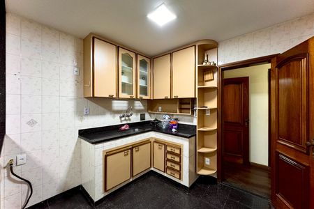 Apartamento à venda com 140m², 3 quartos e 1 vaga