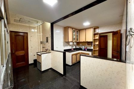 Apartamento à venda com 140m², 3 quartos e 1 vaga