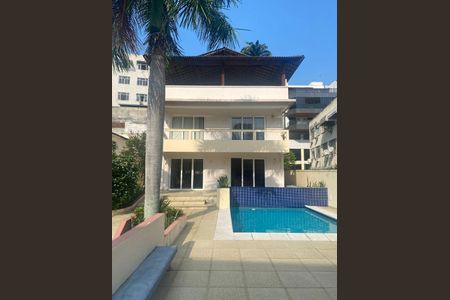 Casa à venda com 380m², 4 quartos e 3 vagas