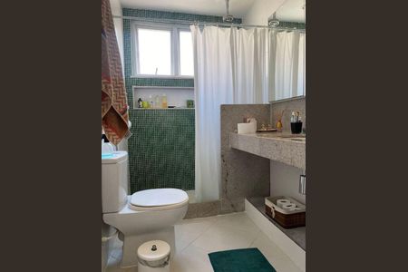 Casa à venda com 380m², 4 quartos e 3 vagas