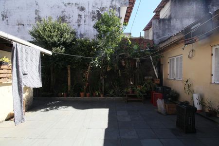 Casa para alugar com 200m², 4 quartos e 3 vagasQuintal