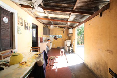 Área de Serviço de casa para alugar com 4 quartos, 200m² em Jardim Catanduva, São Paulo