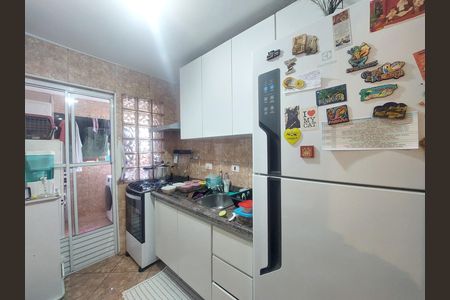 Cozinha de apartamento para alugar com 3 quartos, 76m² em Vila Sofia, São Paulo
