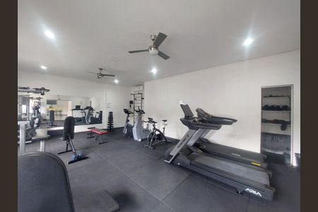 Apartamento à venda com 76m², 3 quartos e 1 vaga Apartamento à venda com 76m², 3 quartos e 1 vagaAcademia