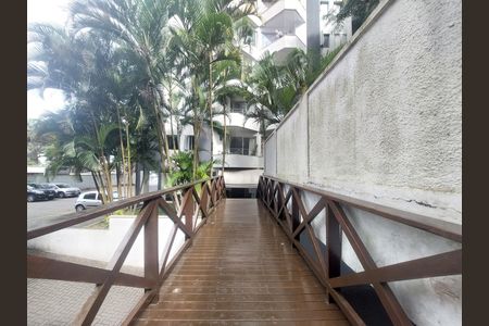 Área comum de apartamento para alugar com 3 quartos, 76m² em Vila Sofia, São Paulo