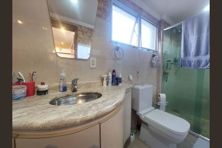 Banheiro de apartamento para alugar com 3 quartos, 76m² em Vila Sofia, São Paulo