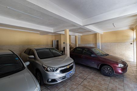 Garagem de casa à venda com 3 quartos, 234m² em Vila Londrina, São Paulo