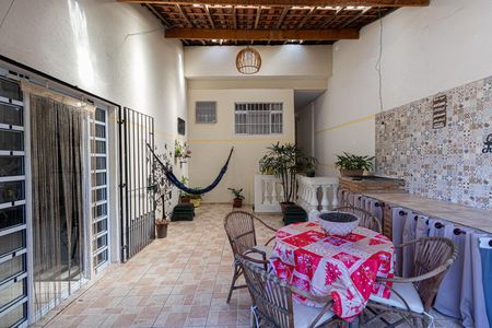 Casa 1 - Quintal de casa à venda com 3 quartos, 234m² em Vila Londrina, São Paulo