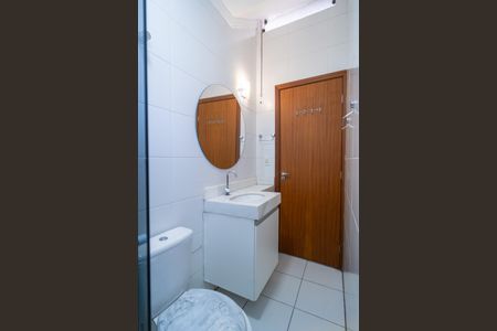 Casa de condomínio para alugar com 120m², 4 quartos e 3 vagas Casa de condomínio para alugar com 120m², 4 quartos e 3 vagasBanheiro da Suíte 2