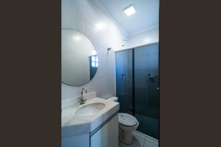 Casa de condomínio para alugar com 120m², 4 quartos e 3 vagas Casa de condomínio para alugar com 120m², 4 quartos e 3 vagasBanheiro da Suíte 1