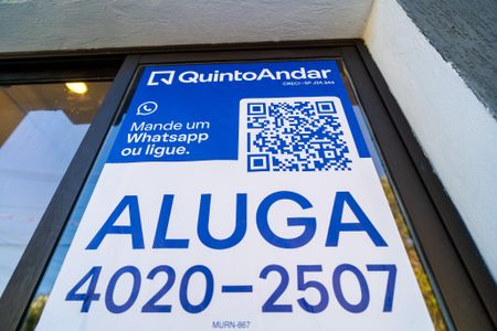 Casa de condomínio para alugar com 120m², 4 quartos e 3 vagas Casa de condomínio para alugar com 120m², 4 quartos e 3 vagasPlaca