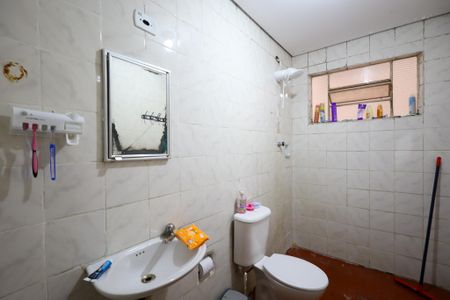 Banheiro Social 2 de casa à venda com 4 quartos, 74m² em Vila Campo Grande, São Paulo