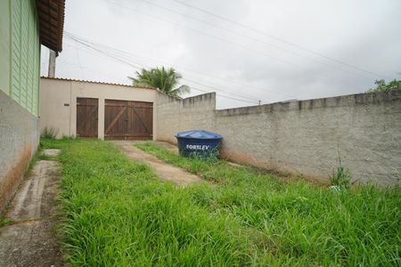 Quintal de casa para alugar com 2 quartos, 50m² em Itaipuaçu, Maricá