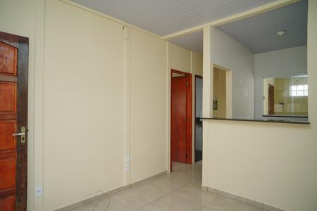 Casa para alugar com 50m², 2 quartos e 5 vagas Casa para alugar com 50m², 2 quartos e 5 vagasSala