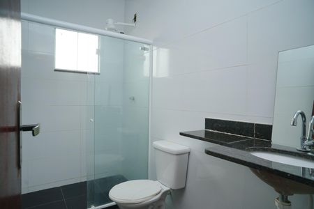Casa para alugar com 50m², 2 quartos e 5 vagas Casa para alugar com 50m², 2 quartos e 5 vagasBanheiro