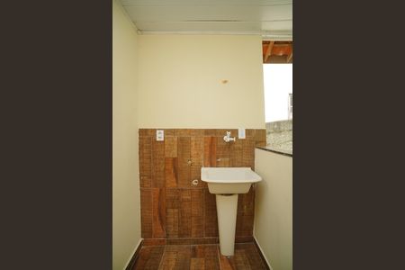 Casa para alugar com 50m², 2 quartos e 5 vagas Casa para alugar com 50m², 2 quartos e 5 vagasÁrea de Serviço