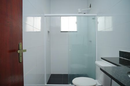 Banheiro de casa para alugar com 2 quartos, 50m² em Itaipuaçu, Maricá