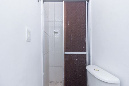 Banheiro de casa à venda com 1 quarto, 500m² em Vila Mangalot, São Paulo