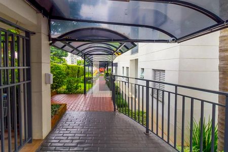 Apartamento à venda com 54m², 2 quartos e 1 vaga Apartamento à venda com 54m², 2 quartos e 1 vagaEntrada do bloco
