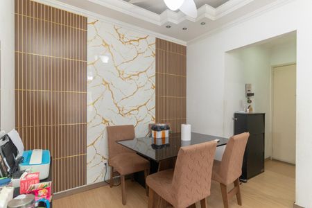 Apartamento à venda com 54m², 2 quartos e 1 vaga Apartamento à venda com 54m², 2 quartos e 1 vagaSala de Jantar
