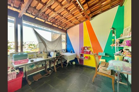Casa à venda com 6 quartos, 360m² em Nova Vista, Belo Horizonte