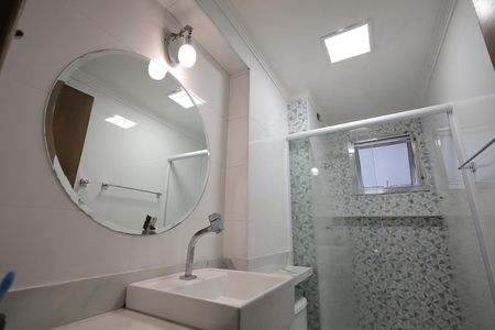 Apartamento à venda com 60m², 2 quartos e 1 vaga Apartamento à venda com 60m², 2 quartos e 1 vagaBanheiro