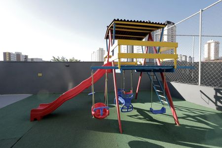 Apartamento à venda com 60m², 2 quartos e 1 vaga Apartamento à venda com 60m², 2 quartos e 1 vagaÁrea comum - Playground