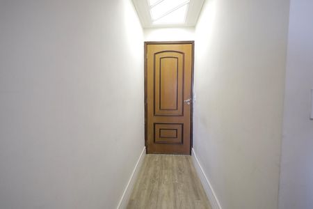 Apartamento à venda com 60m², 2 quartos e 1 vaga Apartamento à venda com 60m², 2 quartos e 1 vagaCorredor